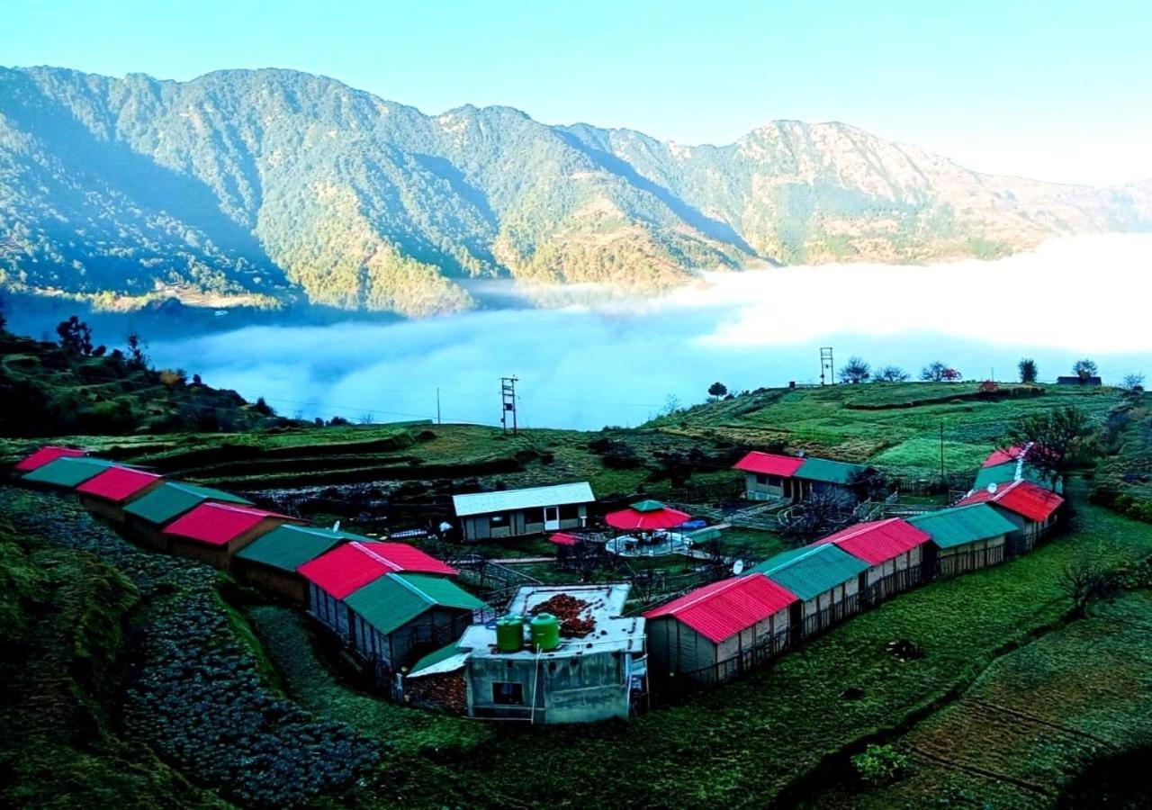 Bamboo Junction Resort - Kanatal, Valley & Mountain View Dhanaulti Bagian luar foto