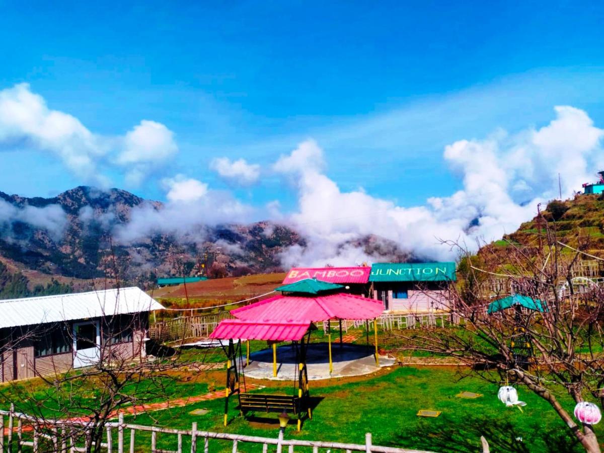 Bamboo Junction Resort - Kanatal, Valley & Mountain View Dhanaulti Bagian luar foto